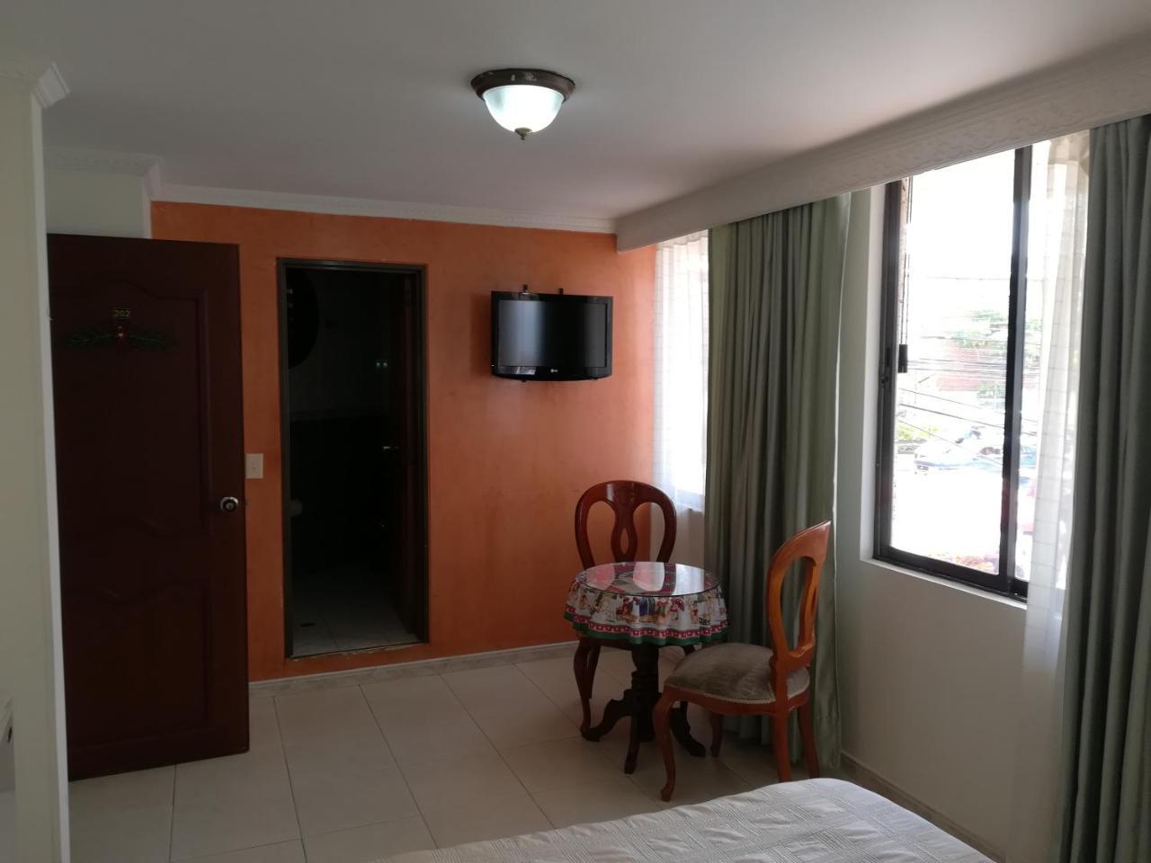 Hotel Costa Del Sol Fusagasuga Buitenkant foto